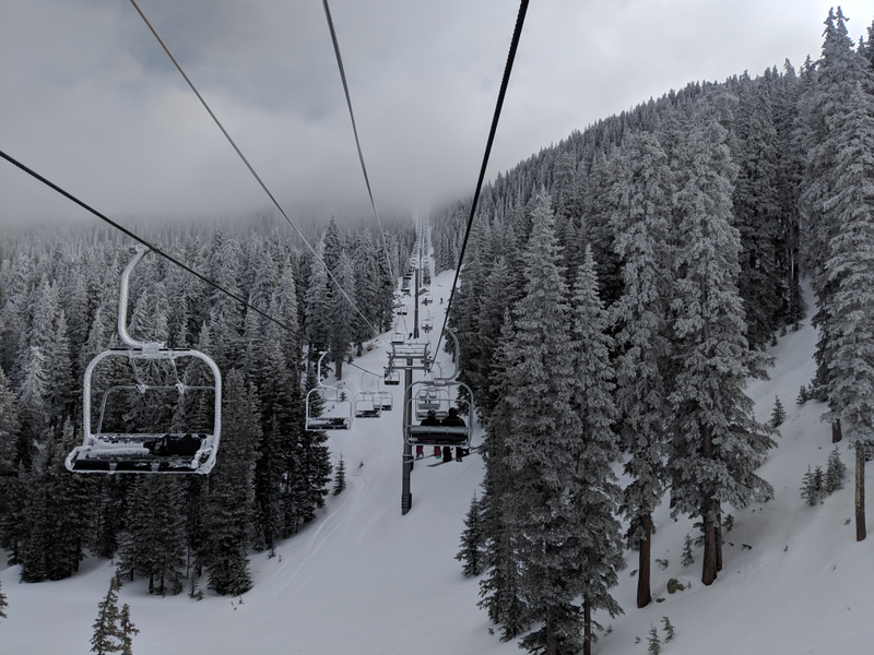 Illustration for article titled Santa Fe ski trip (and new Expedition)